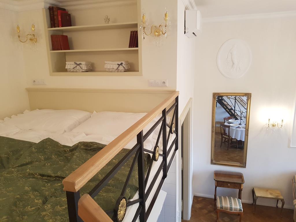 Charles Apartment Прага Экстерьер фото