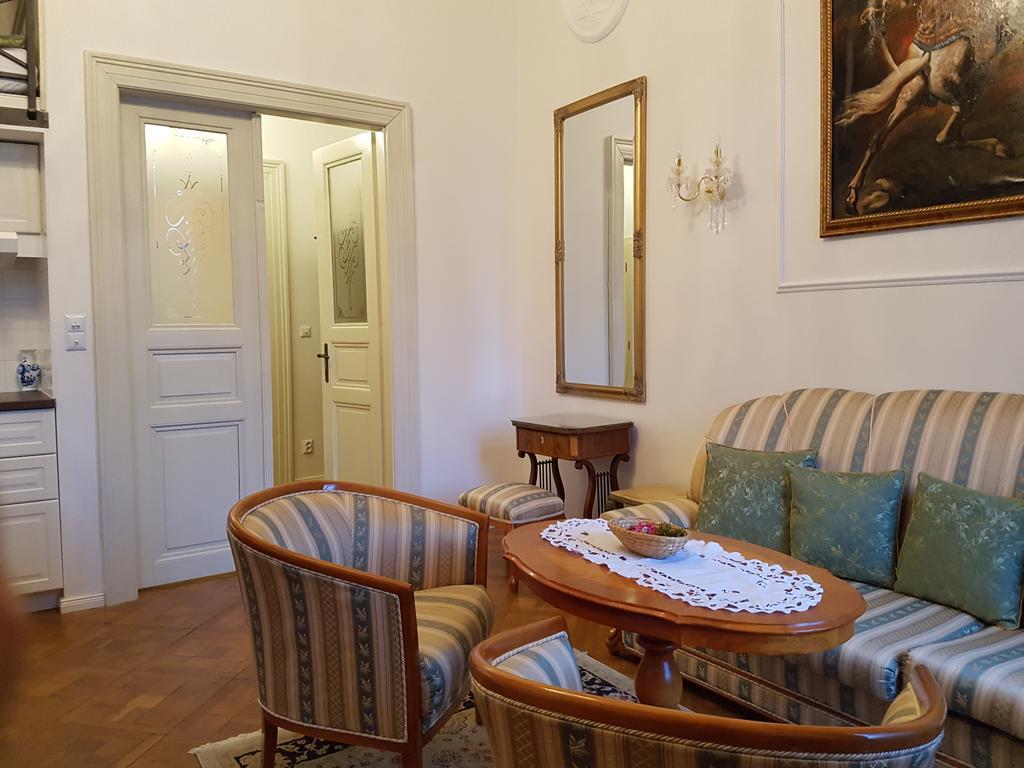 Charles Apartment Прага Экстерьер фото